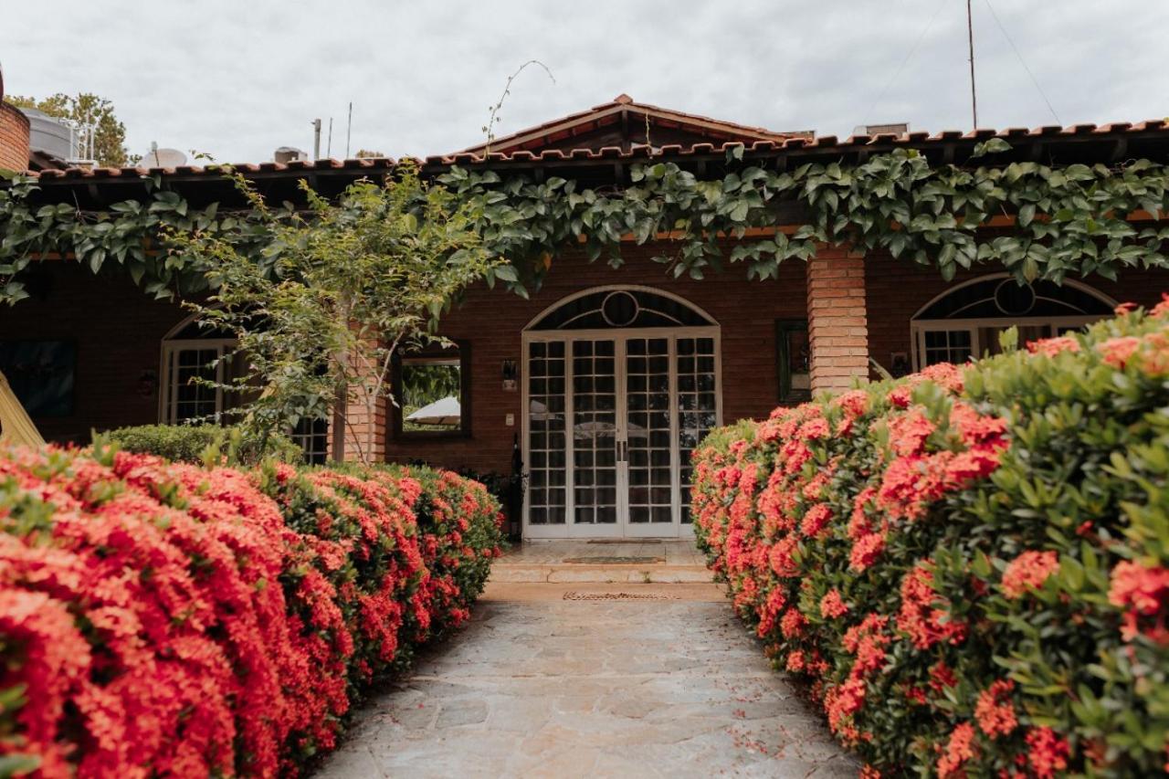 Hotel Pousada Chale Das Flores Sertaozinho Ngoại thất bức ảnh